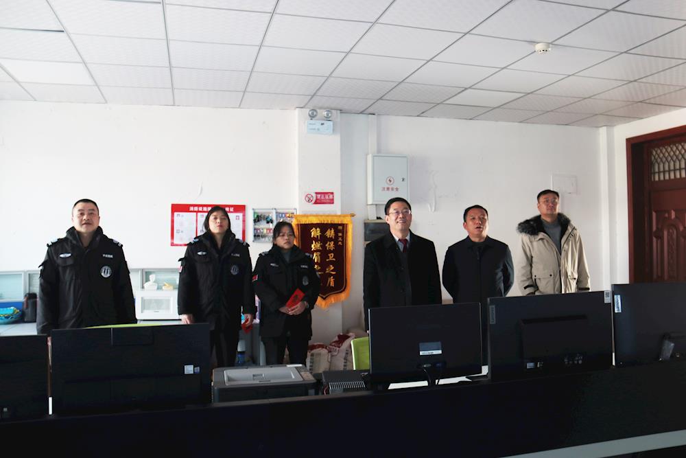 b63bd83fb7a44b26aad71b4f82755dfd.jpg b63bd83fb7a44b26aad71b4f82755dfd.jpg